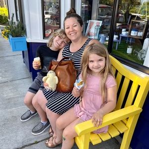 Meet your Posher, Camie